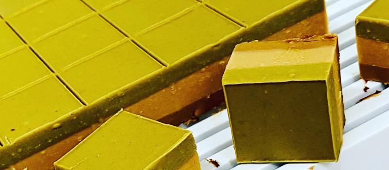 PEPPE LEOTTA ALTA FORMAZIONE SCUOLA DI PASTICCERIA LA CIOCCOLATERIA A 360° DEL MAESTRO RICCARDO MAGNI  PEPPE LEOTTA ALTA FORMAZIONE SCUOLA DI PASTICCERIA LA CIOCCOLATERIA A 360° DEL MAESTRO RICCARDO MAGNI